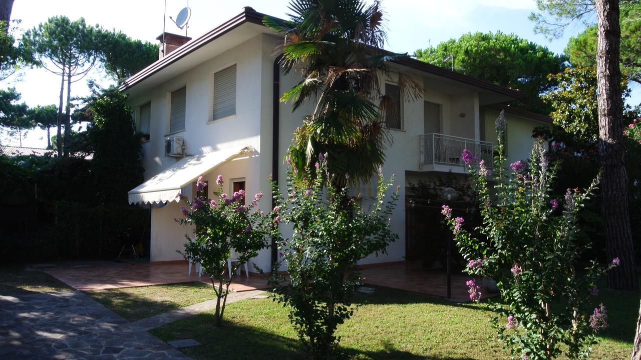 Villa Barbara Lignano Sabbiadoro Exterior photo